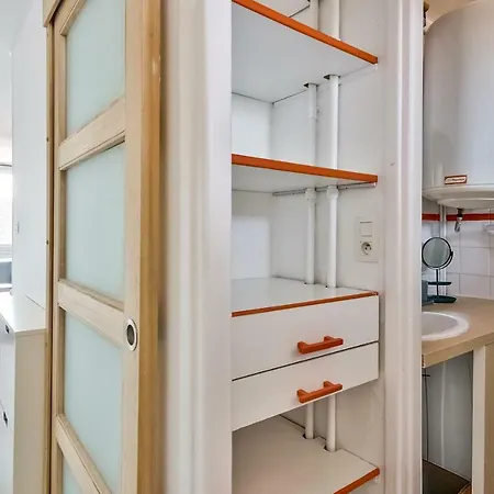 Very Nice 47m2 With Balcony ! דירה *
