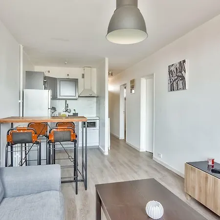Very Nice 47m2 With Balcony ! דירה *